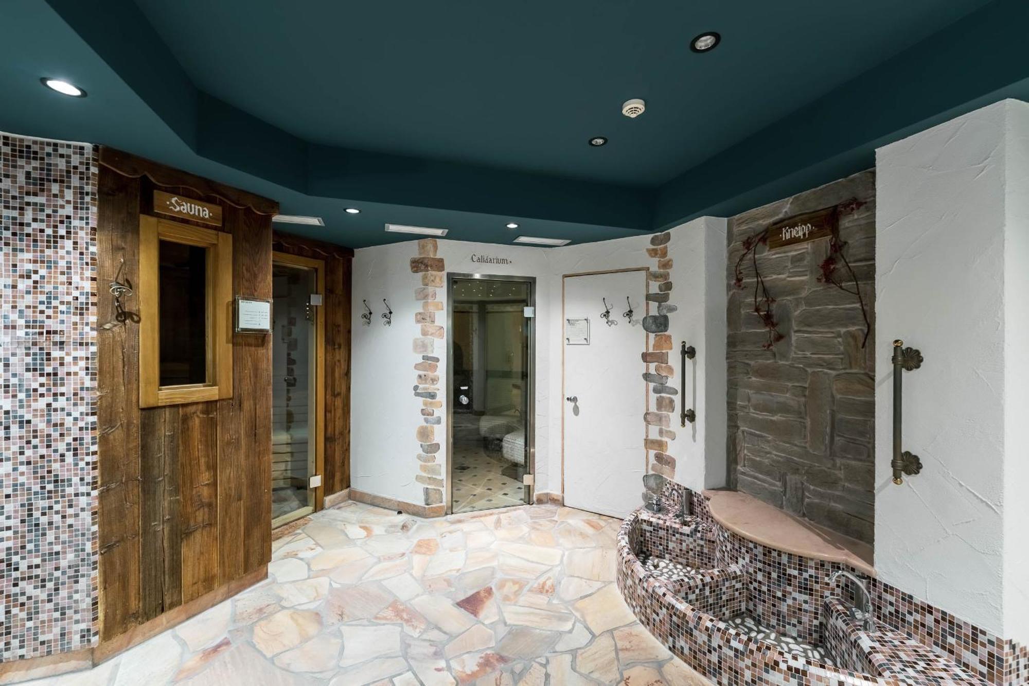 Hotel Gran Paradis Campitello di Fassa Exterior foto